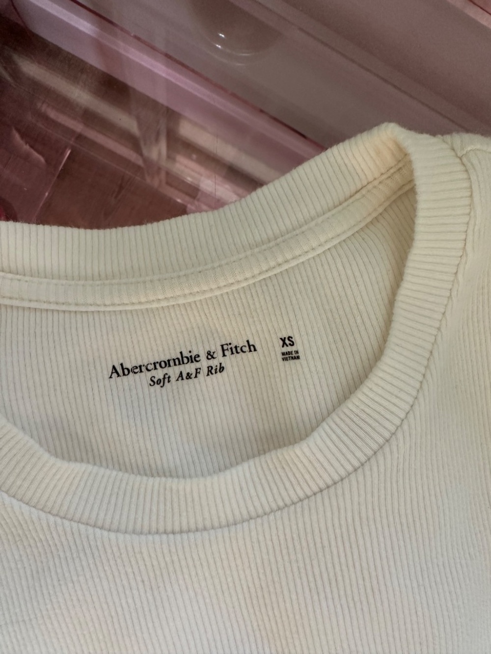 Abercrombie Ribbed Crop Tee - Picture 2 of 2